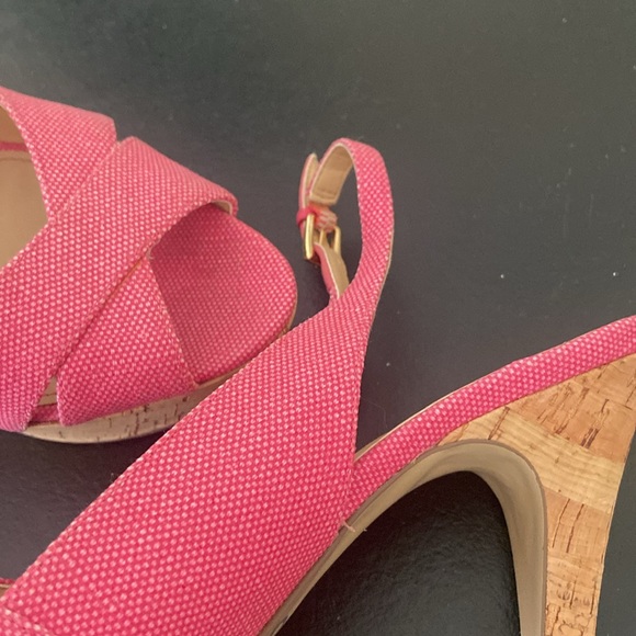 Pink fabric Guess peep toe cork heels size 8.5 - Picture 7 of 12